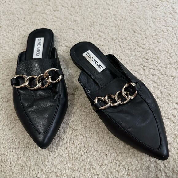 Steve Madden black career style loafers with gold chain detailing - Picture 5 of 8